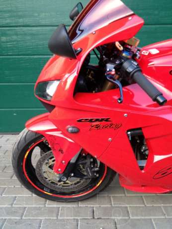 Продам мотоцикл Honda CBR600RR 2005 в Москве - изображение 8
